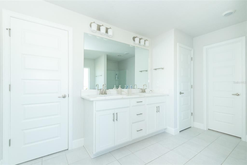 待售: $595,000 (4 贝兹, 3 浴室, 2997 平方英尺)