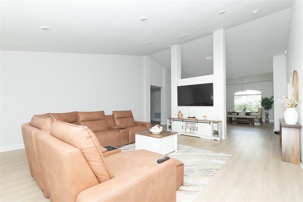 待售: $595,000 (4 贝兹, 3 浴室, 2997 平方英尺)