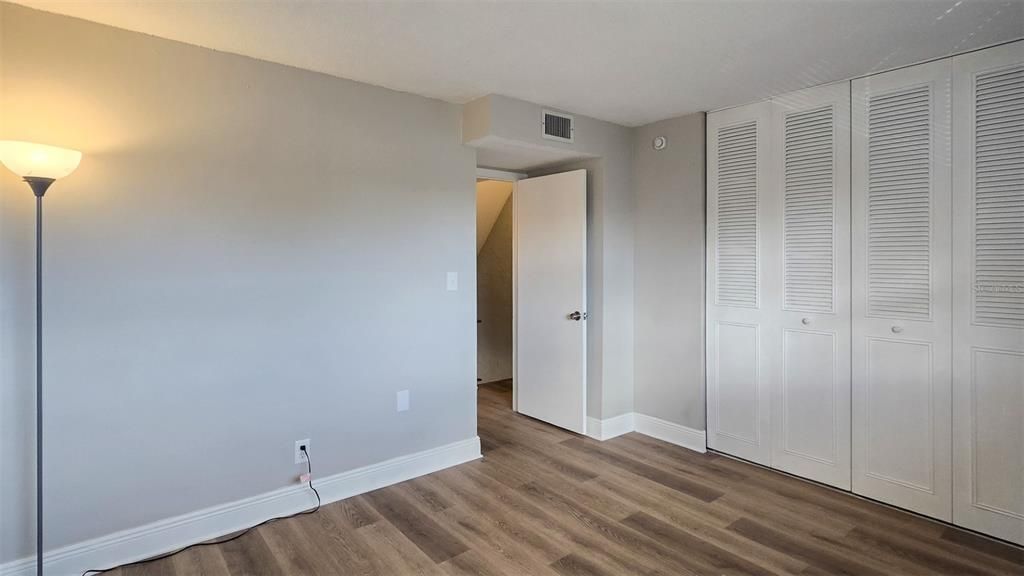 For Sale: $144,900 (2 beds, 1 baths, 900 Square Feet)