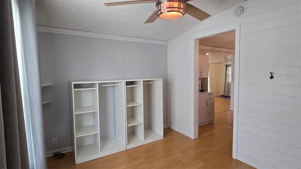 出租: $1,200 (2 贝兹, 2 浴室, 818 平方英尺)