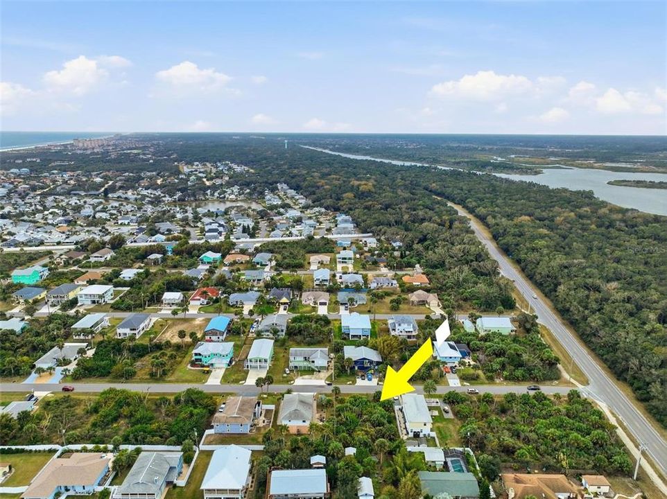 На продажу: $195,000 (0.18 acres)