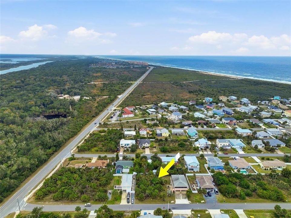 На продажу: $195,000 (0.18 acres)