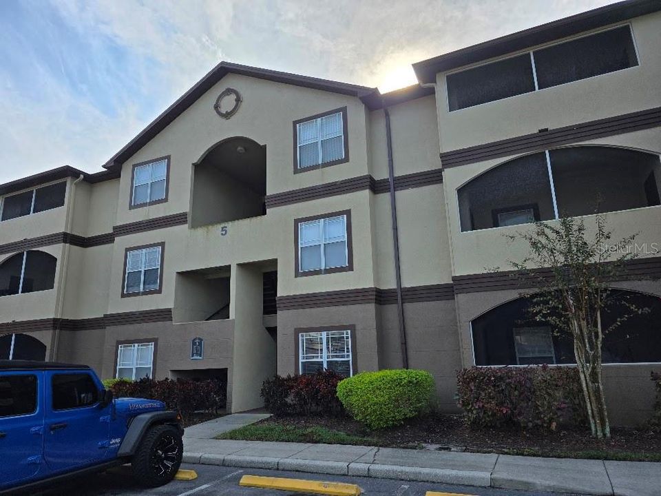 For Rent: $1,575 (2 beds, 2 baths, 1270 Square Feet)