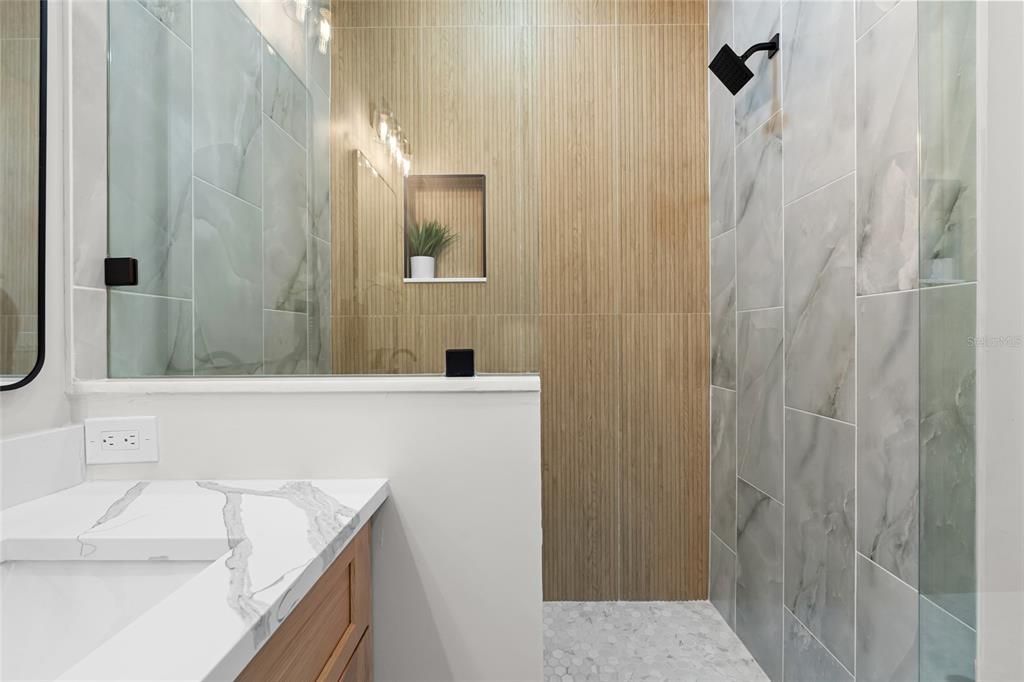 For Sale: $709,900 (3 beds, 2 baths, 2277 Square Feet)