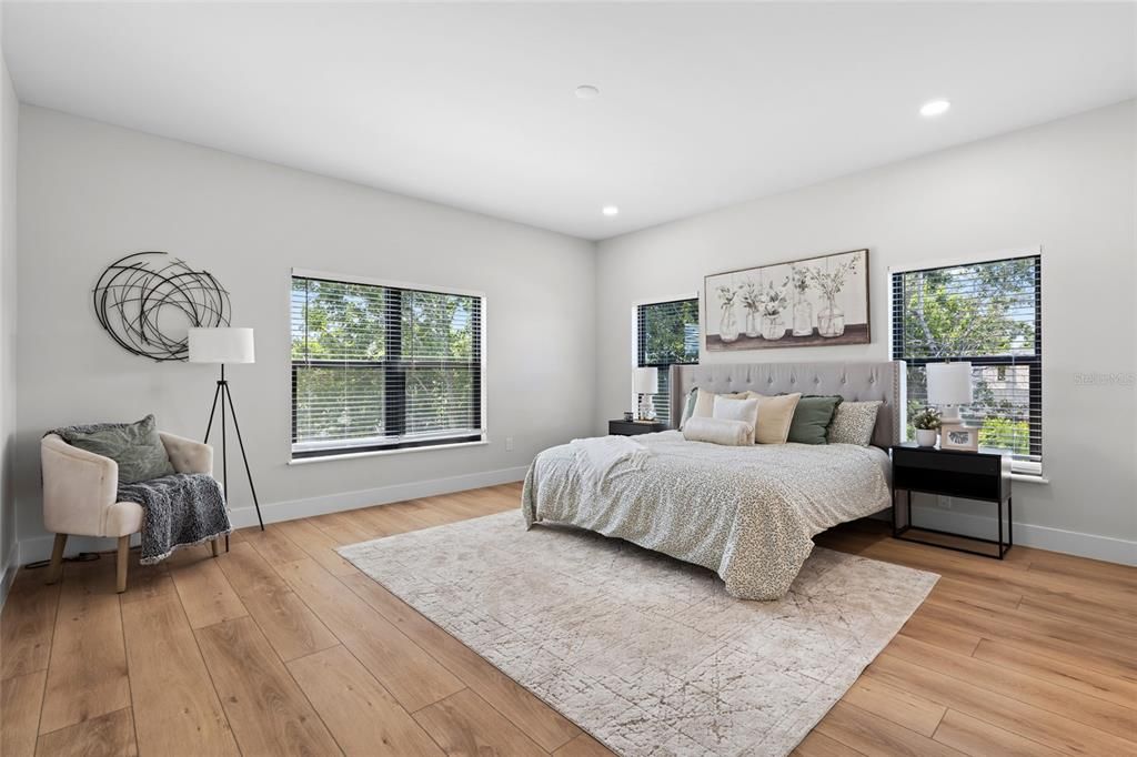 For Sale: $709,900 (3 beds, 2 baths, 2277 Square Feet)