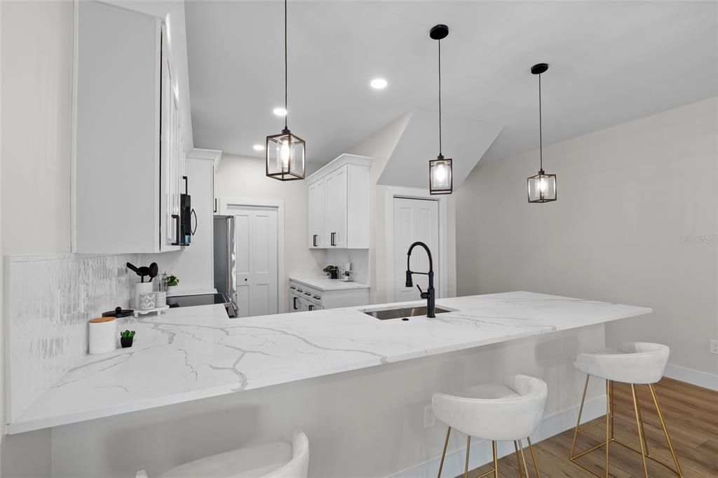 For Sale: $709,900 (3 beds, 2 baths, 2277 Square Feet)