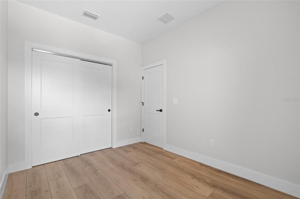 For Sale: $709,900 (3 beds, 2 baths, 2277 Square Feet)