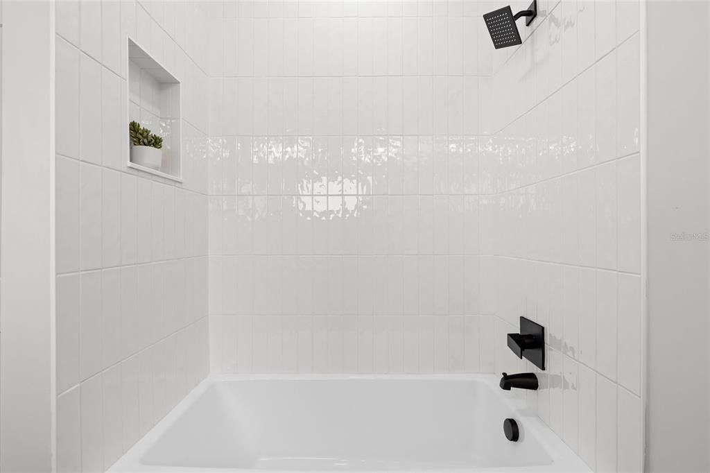 For Sale: $709,900 (3 beds, 2 baths, 2277 Square Feet)