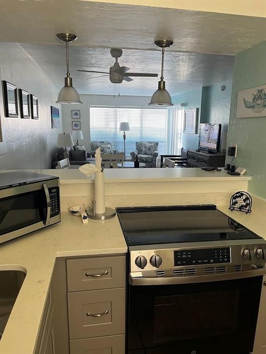 En Venta: $399,000 (1 camas, 1 baños, 691 Pies cuadrados)