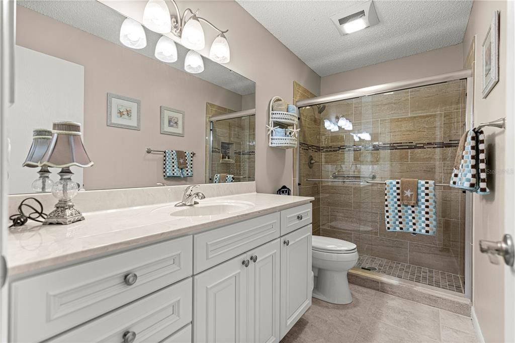 For Sale: $179,950 (2 beds, 2 baths, 1249 Square Feet)