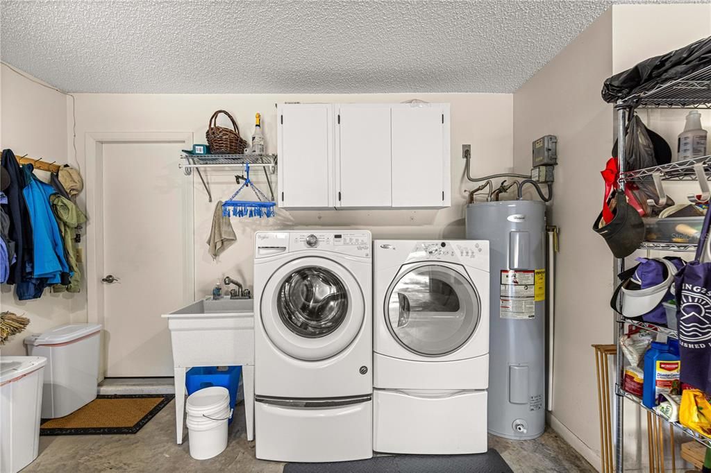 For Sale: $179,950 (2 beds, 2 baths, 1249 Square Feet)