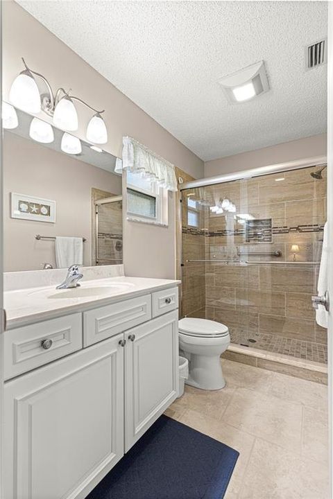 For Sale: $179,950 (2 beds, 2 baths, 1249 Square Feet)