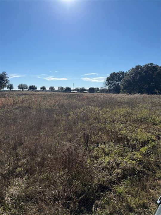 待售: $600,000 (21.08 acres)