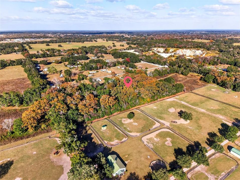 En Venta: $600,000 (21.08 acres)