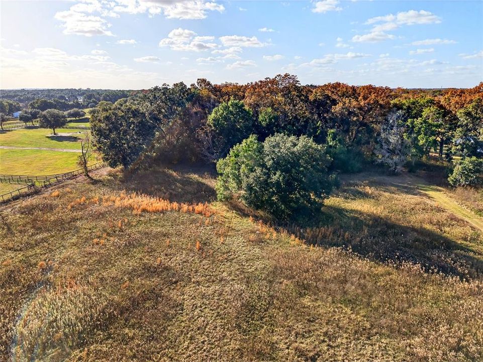 En Venta: $600,000 (21.08 acres)