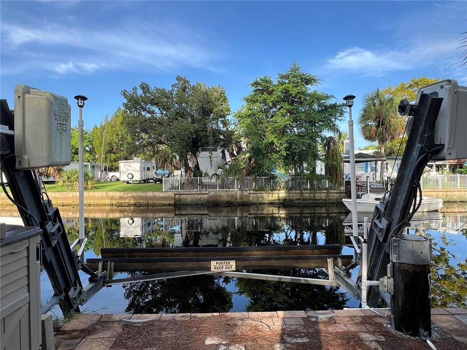 На продажу: $94,900 (0.13 acres)