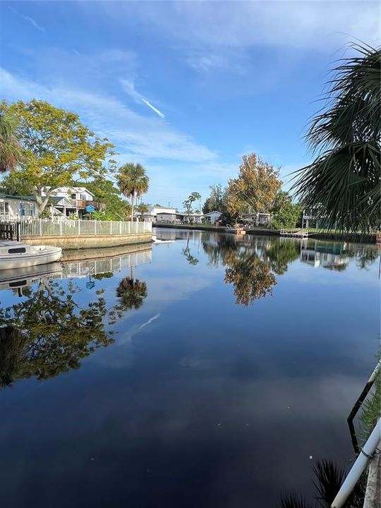 На продажу: $94,900 (0.13 acres)