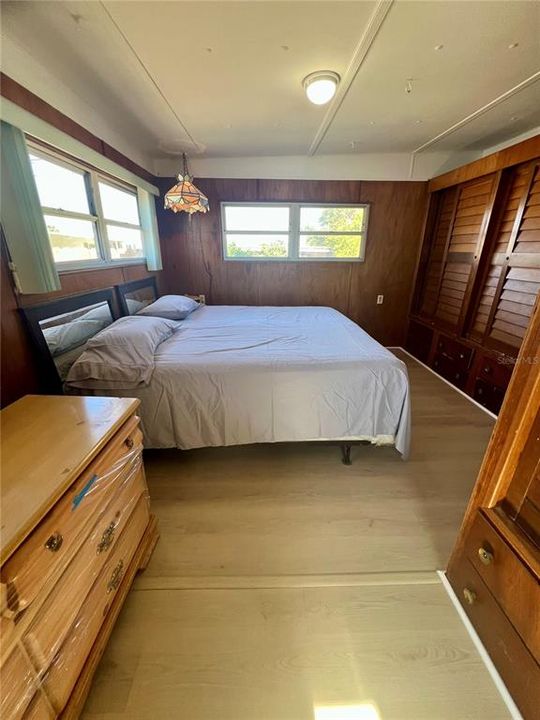 На продажу: $169,900 (3 спален, 2 ванн, 979 Квадратных фут)