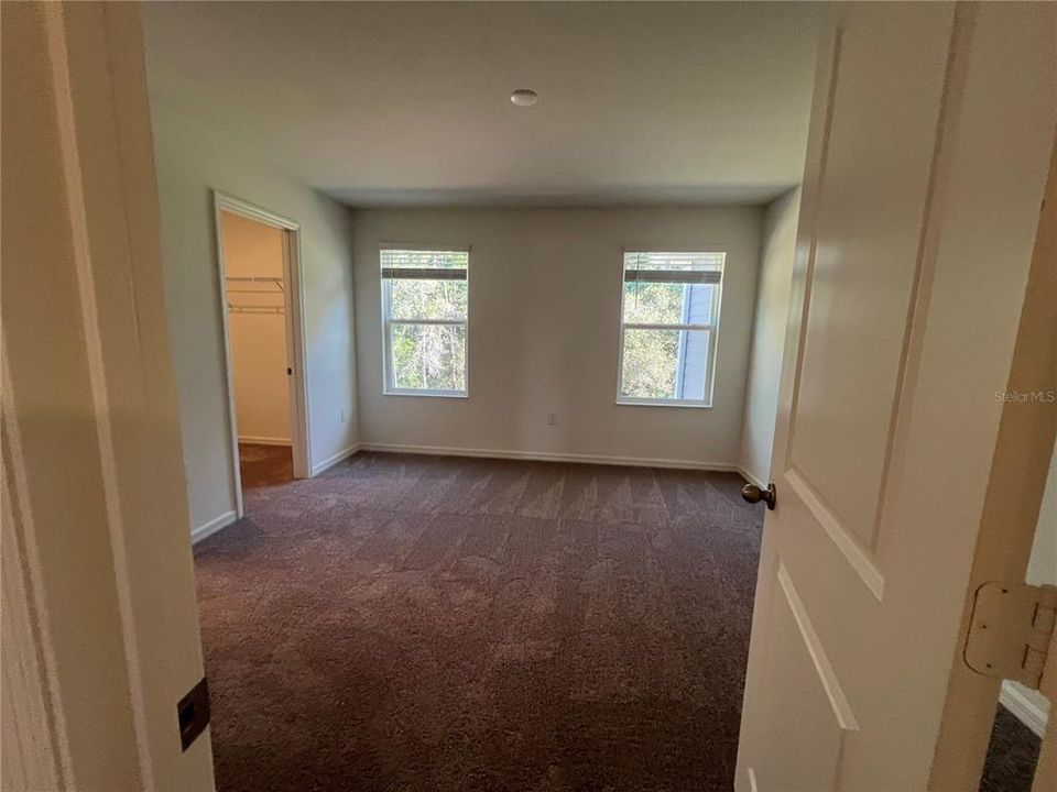 В аренду: $2,200 (3 спален, 2 ванн, 1557 Квадратных фут)