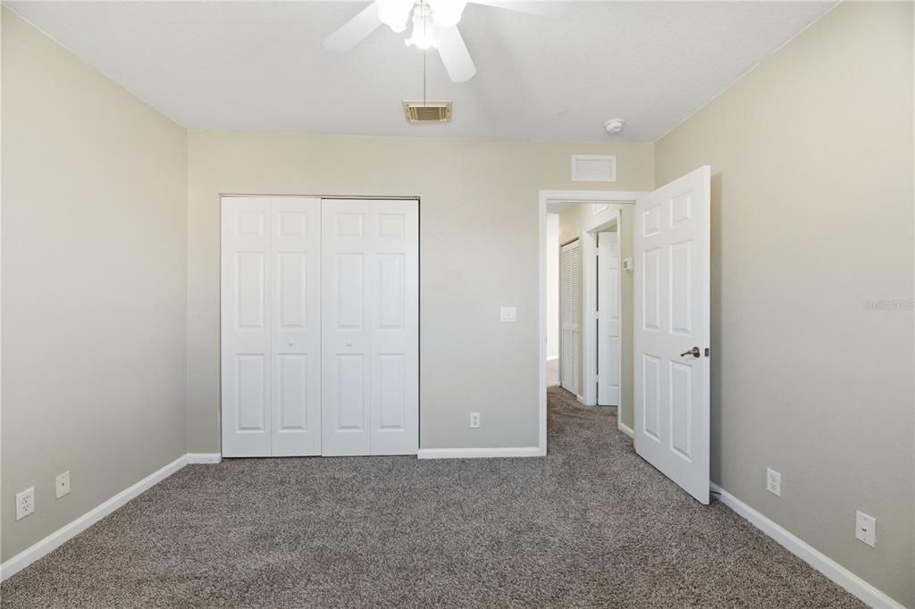 На продажу: $379,900 (3 спален, 2 ванн, 1627 Квадратных фут)