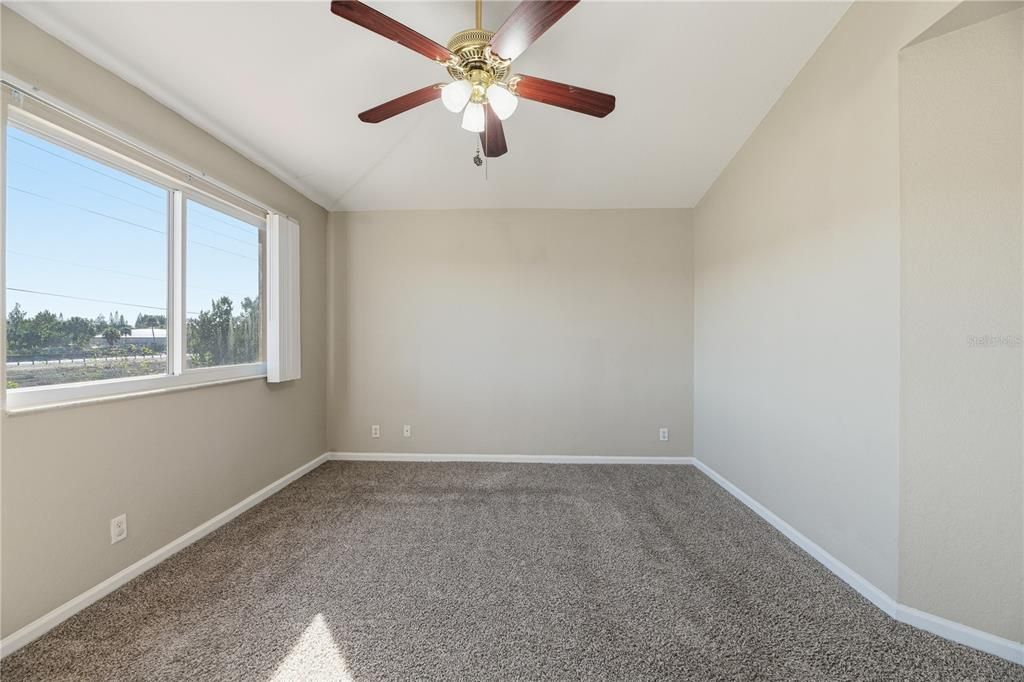 На продажу: $379,900 (3 спален, 2 ванн, 1627 Квадратных фут)