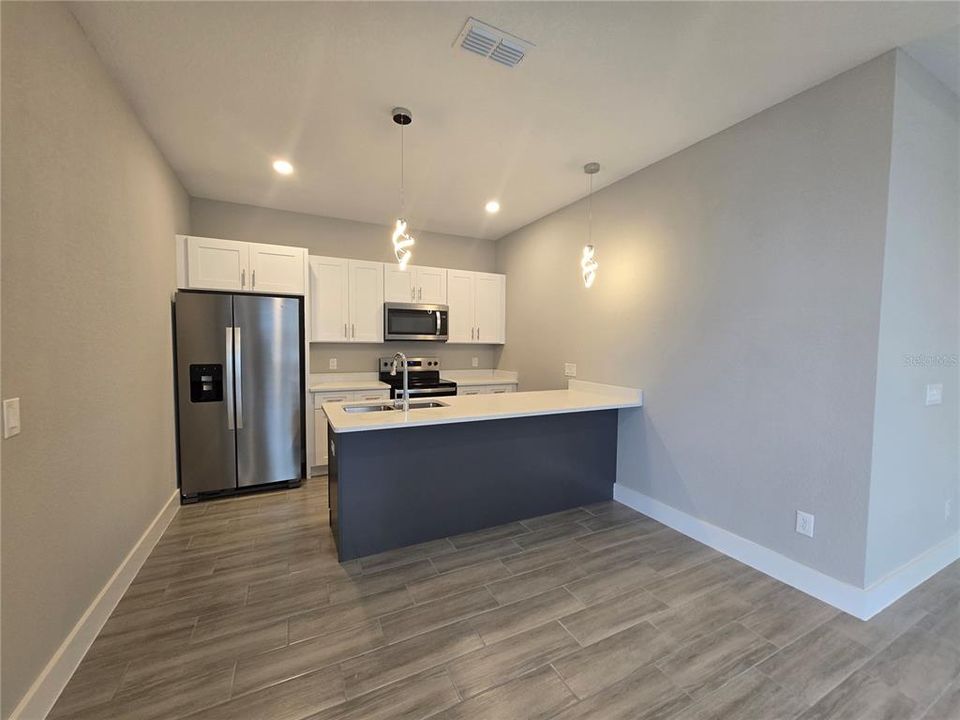 出租: $1,850 (3 贝兹, 2 浴室, 1288 平方英尺)