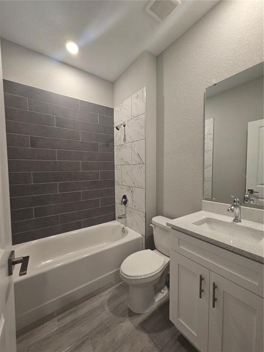 出租: $1,850 (3 贝兹, 2 浴室, 1288 平方英尺)