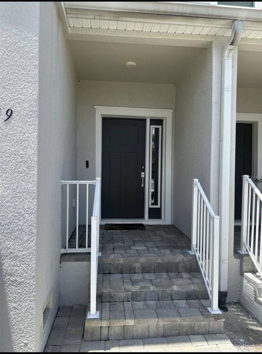 For Rent: $3,850 (3 beds, 2 baths, 2310 Square Feet)