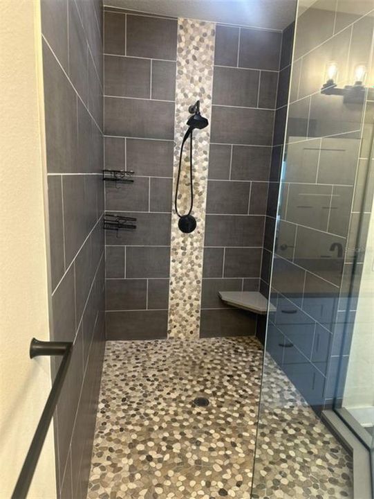 For Rent: $3,850 (3 beds, 2 baths, 2310 Square Feet)