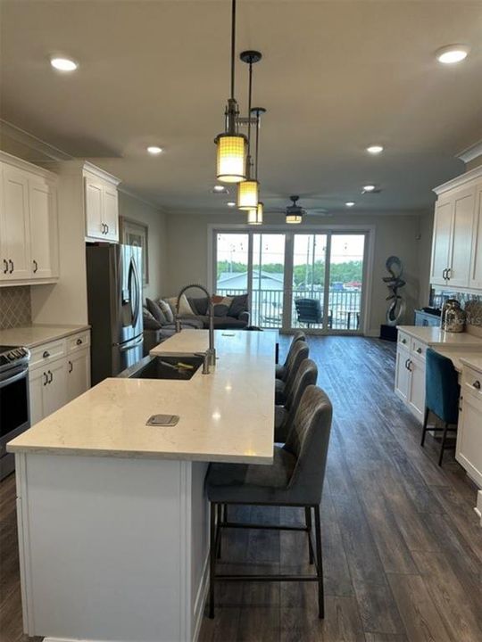 For Rent: $3,850 (3 beds, 2 baths, 2310 Square Feet)