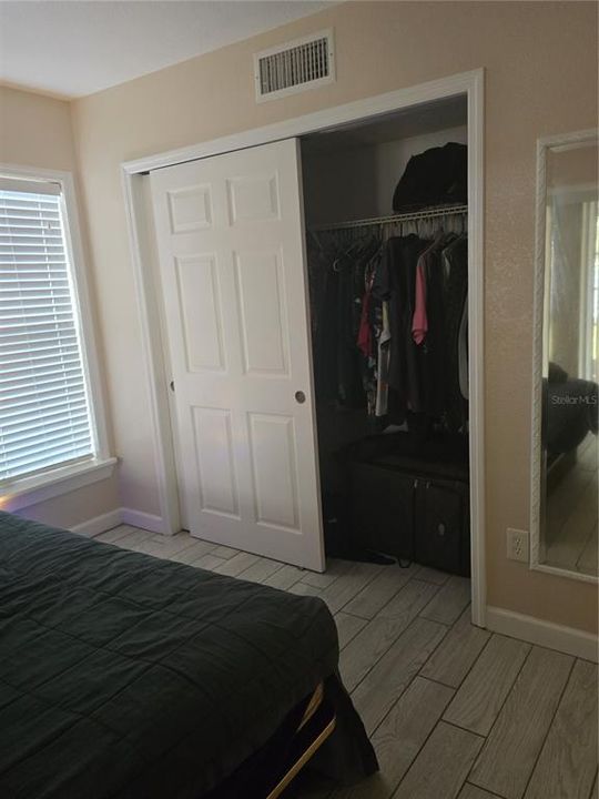 For Sale: $115,000 (1 beds, 1 baths, 626 Square Feet)