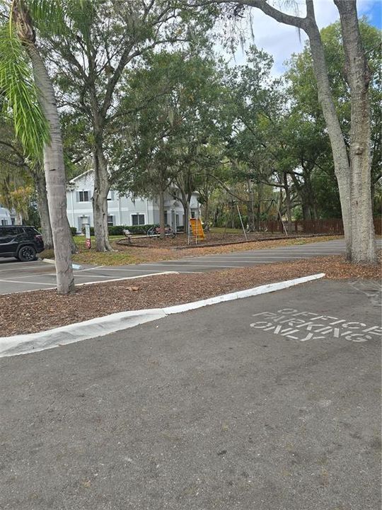 For Sale: $115,000 (1 beds, 1 baths, 626 Square Feet)