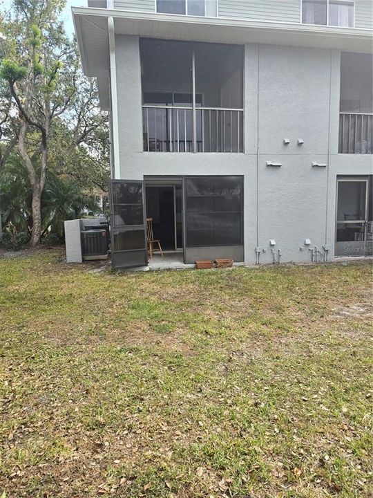 For Sale: $115,000 (1 beds, 1 baths, 626 Square Feet)