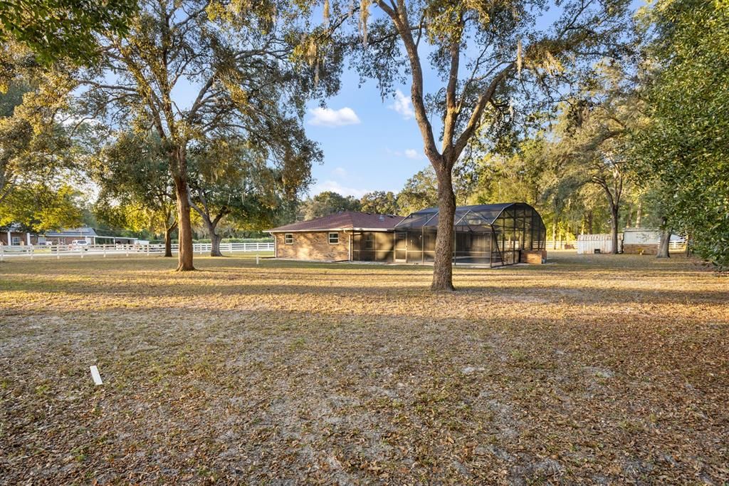 For Sale: $399,900 (3 beds, 2 baths, 1981 Square Feet)