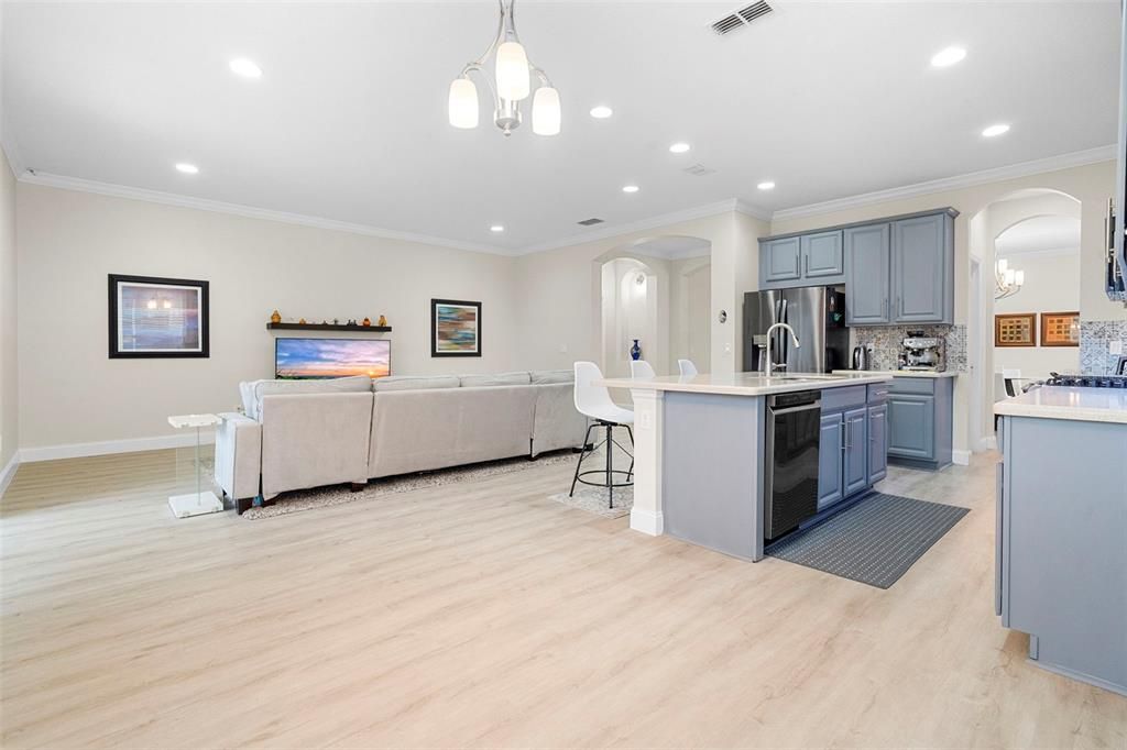 En Venta: $585,000 (3 camas, 2 baños, 2270 Pies cuadrados)