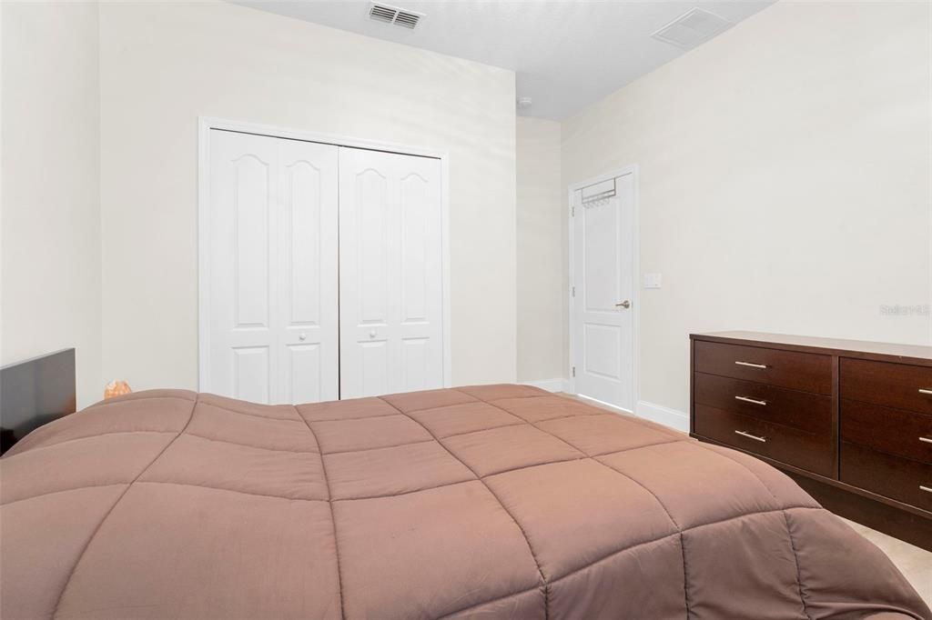 En Venta: $585,000 (3 camas, 2 baños, 2270 Pies cuadrados)