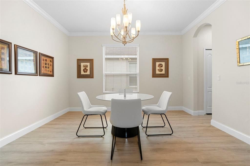 En Venta: $585,000 (3 camas, 2 baños, 2270 Pies cuadrados)