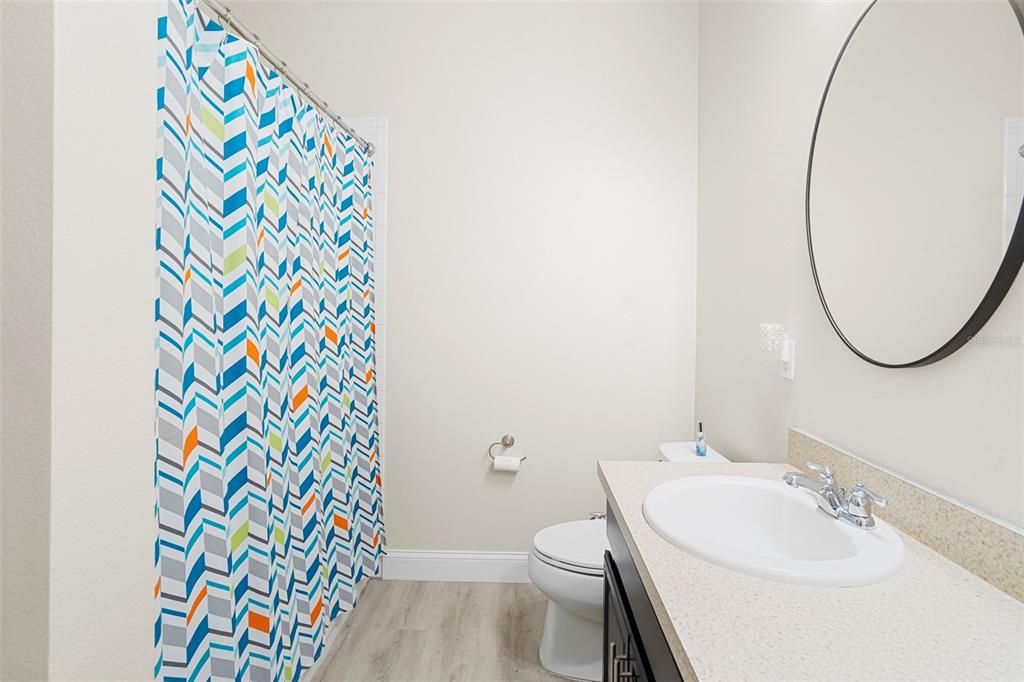 En Venta: $585,000 (3 camas, 2 baños, 2270 Pies cuadrados)