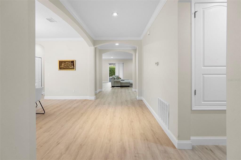 En Venta: $585,000 (3 camas, 2 baños, 2270 Pies cuadrados)