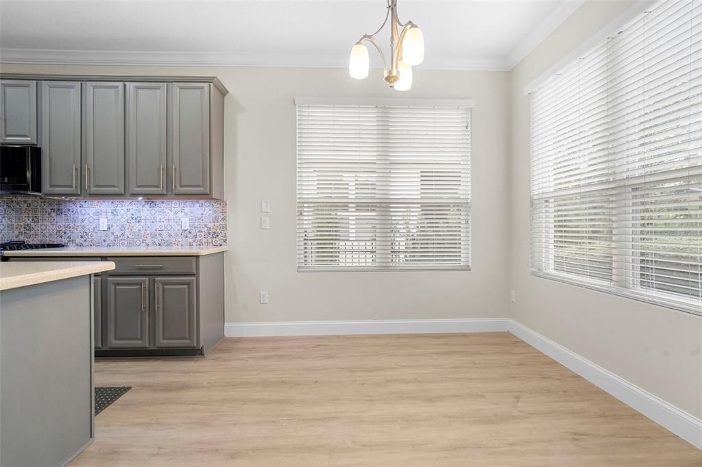 En Venta: $585,000 (3 camas, 2 baños, 2270 Pies cuadrados)