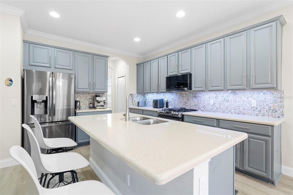 En Venta: $585,000 (3 camas, 2 baños, 2270 Pies cuadrados)