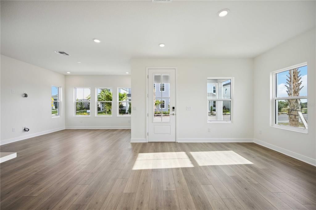 待售: $639,990 (4 贝兹, 3 浴室, 2295 平方英尺)