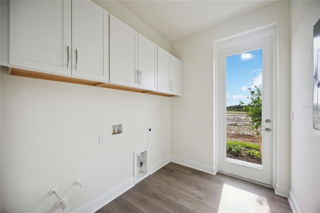 待售: $639,990 (4 贝兹, 3 浴室, 2295 平方英尺)