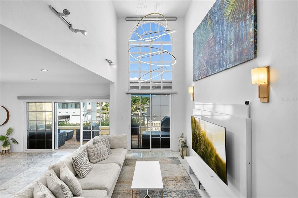 For Sale: $640,000 (3 beds, 2 baths, 2500 Square Feet)