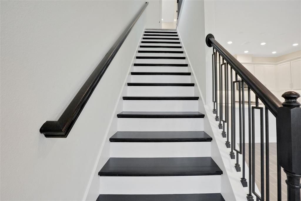 For Sale: $589,990 (4 beds, 2 baths, 1891 Square Feet)