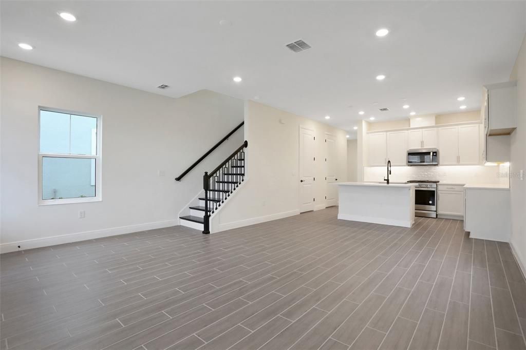 For Sale: $589,990 (4 beds, 2 baths, 1891 Square Feet)