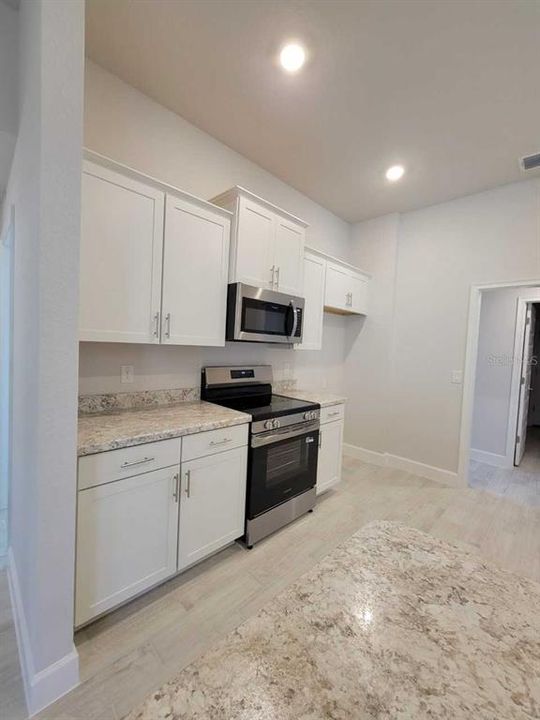 For Sale: $372,550 (4 beds, 3 baths, 2281 Square Feet)