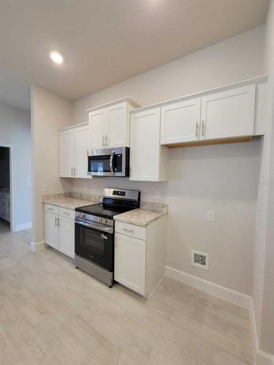 For Sale: $372,550 (4 beds, 3 baths, 2281 Square Feet)