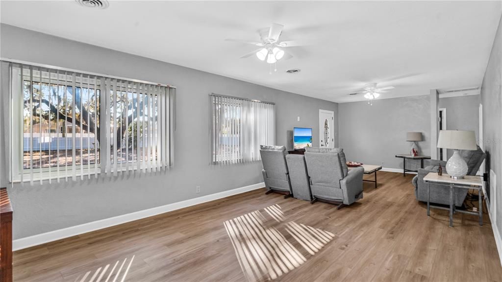 En Renta: $2,300 (3 camas, 1 baños, 1223 Pies cuadrados)