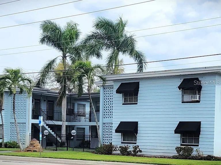 For Rent: $1,295 (1 beds, 1 baths, 600 Square Feet)